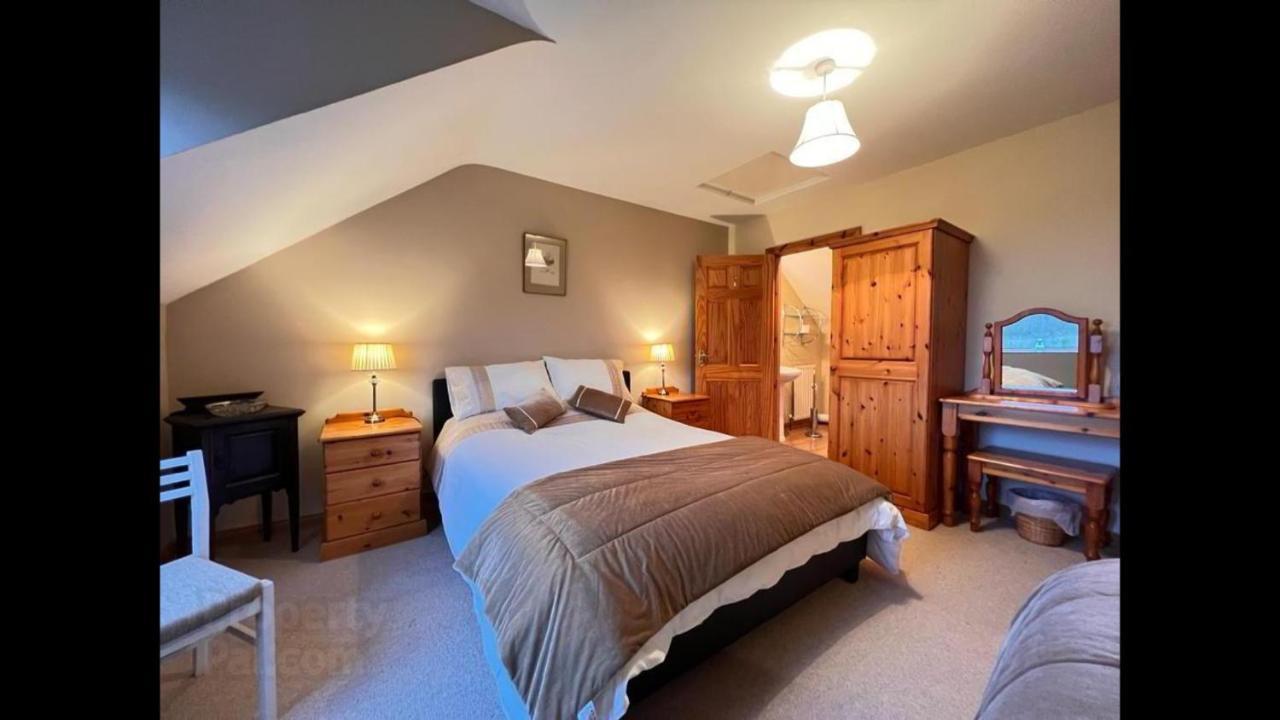 Asdee House Bed and Breakfast Bushmills Esterno foto